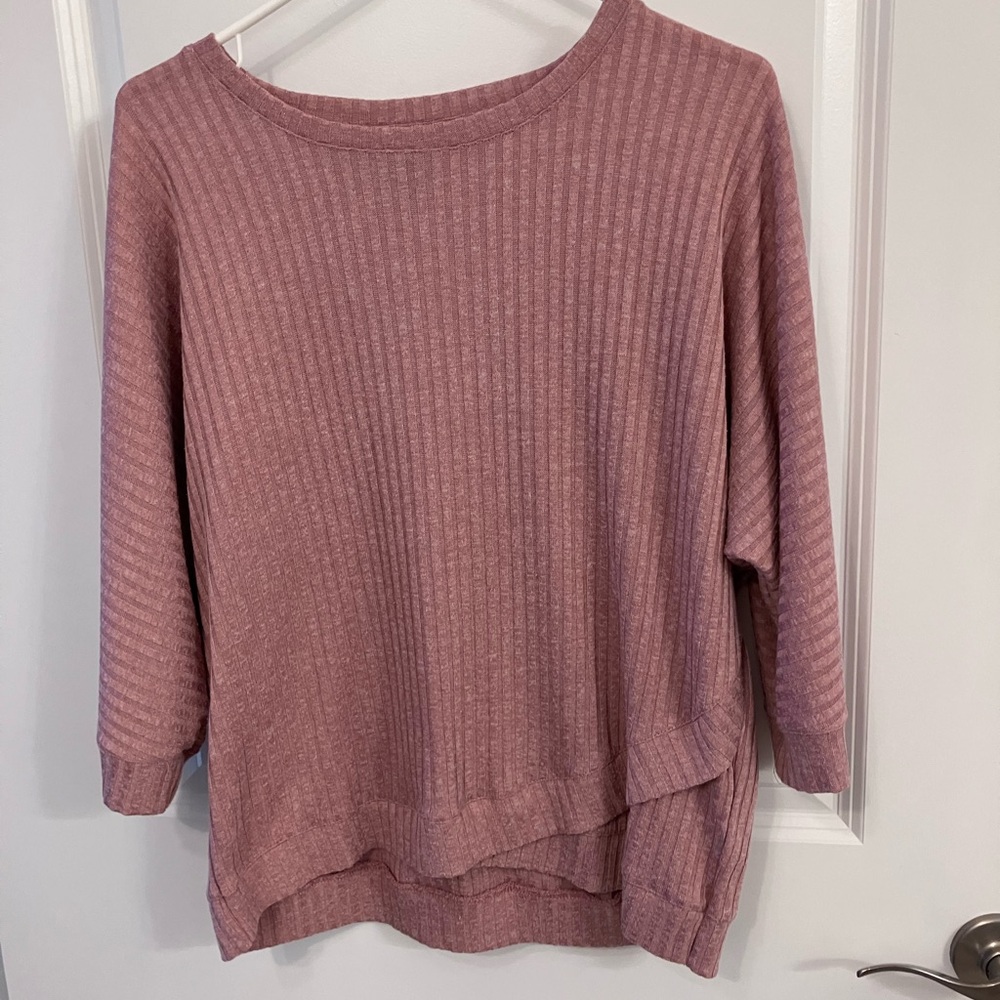 Simply Vera  Rise/Mauve Ribbed Sweater w/ 3/4 sleeves. M